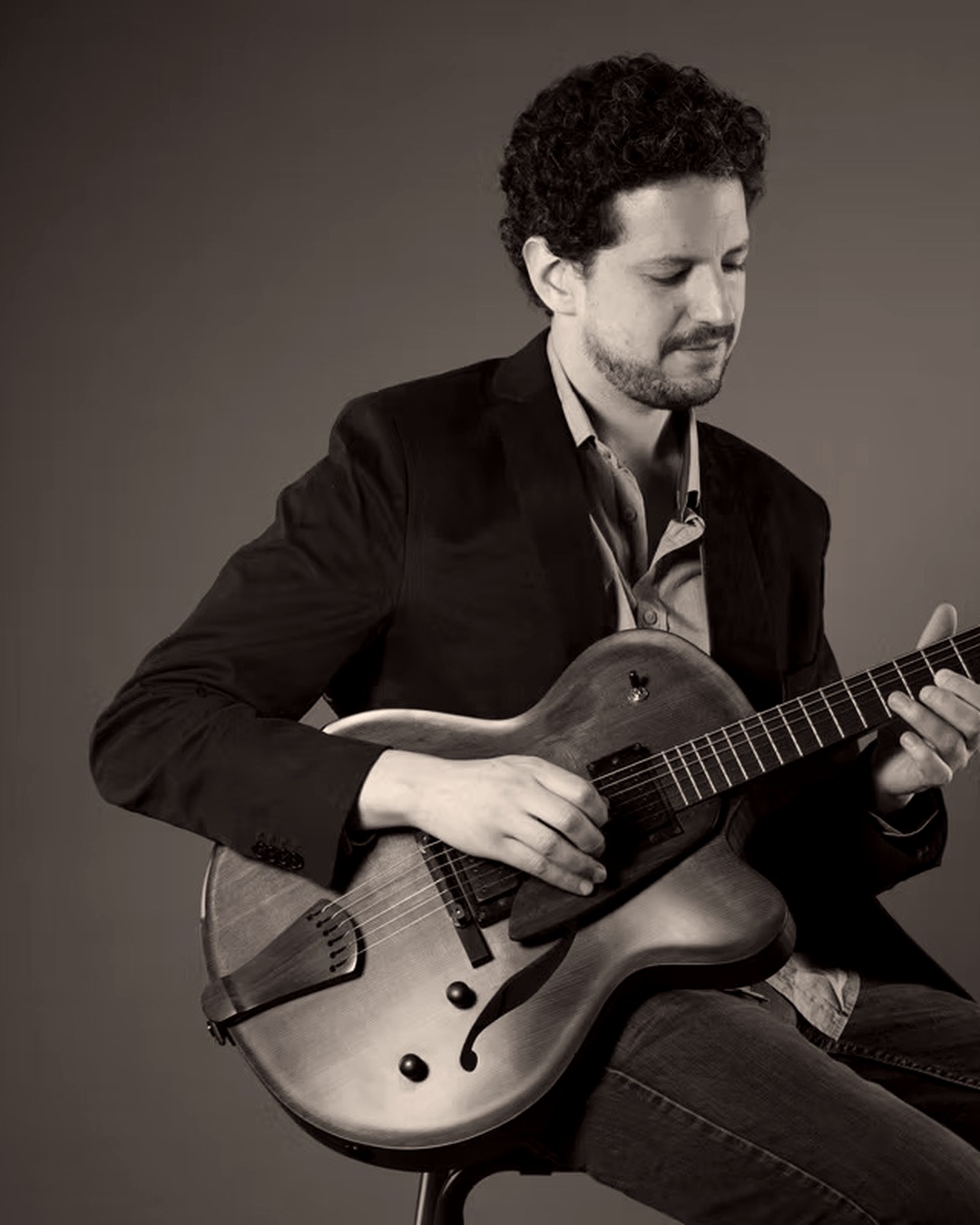 Yuval Amihai at No More Cafe